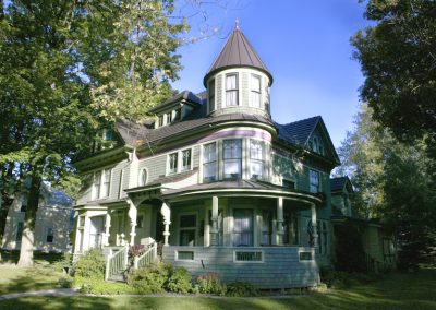 Beautiful Old Hme with Standing Seam Roof